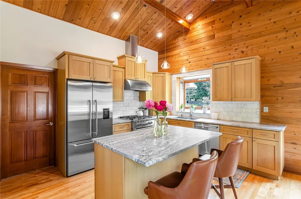 11204 Chaucer Street SE Olympia WA 98501