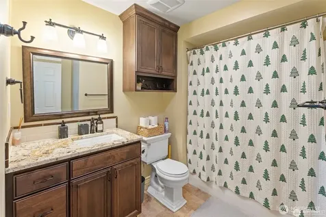 1918 Broadview Wenatchee WA 98801