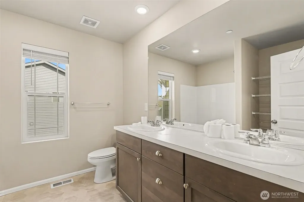 7913 39th Place NE Marysville WA 98270
