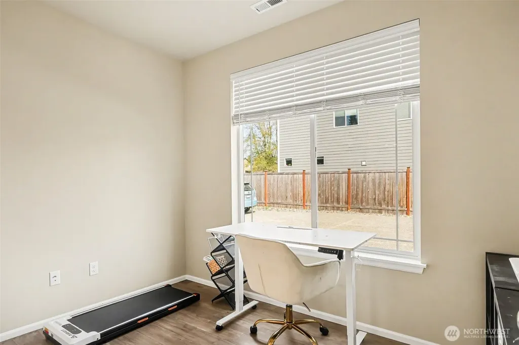 7913 39th Place NE Marysville WA 98270