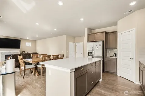 7913 39th Place NE Marysville WA 98270