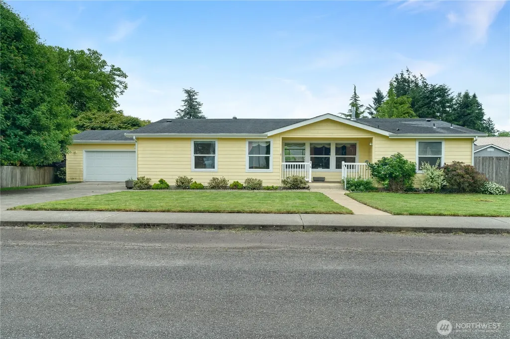 625 E Simpson Avenue Montesano WA 98563