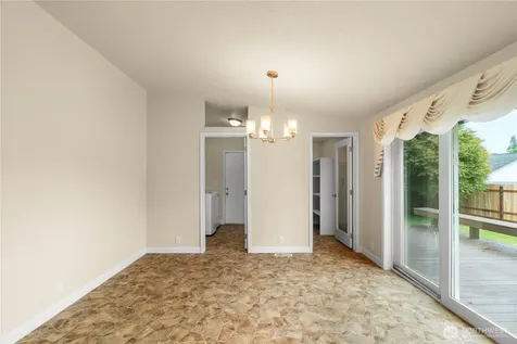 625 E Simpson Avenue Montesano WA 98563