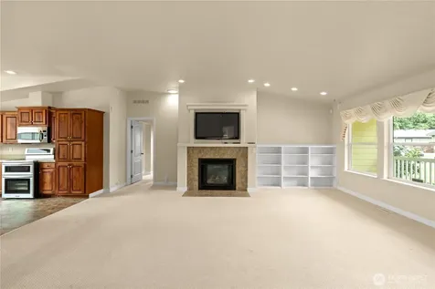 625 E Simpson Avenue Montesano WA 98563