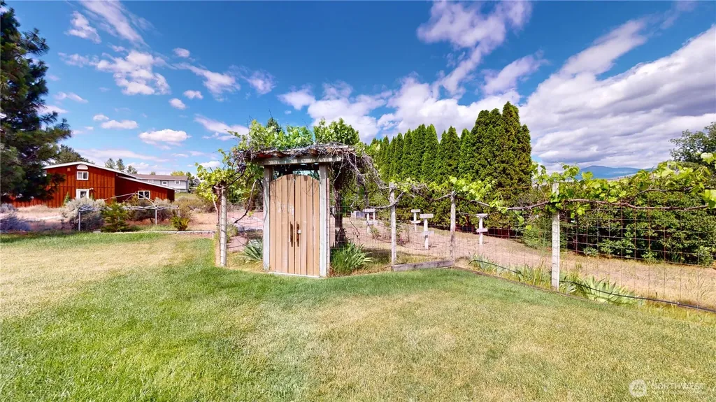 36 River Overlook Street Omak WA 98841
