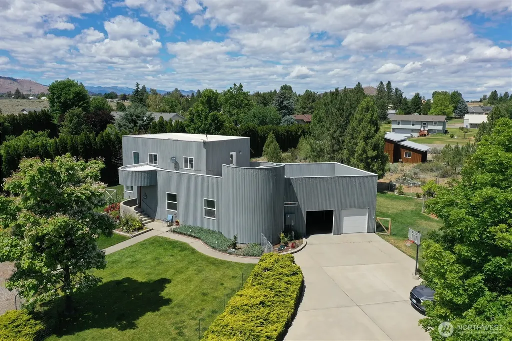 36 River Overlook Street Omak WA 98841