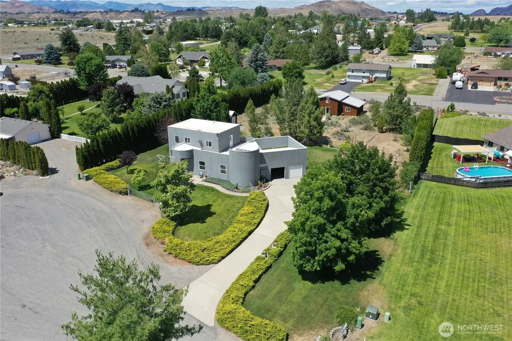 36 River Overlook Street Omak WA 98841