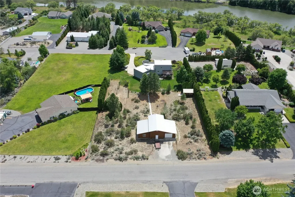 36 River Overlook Street Omak WA 98841