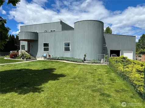 36 River Overlook Street Omak WA 98841