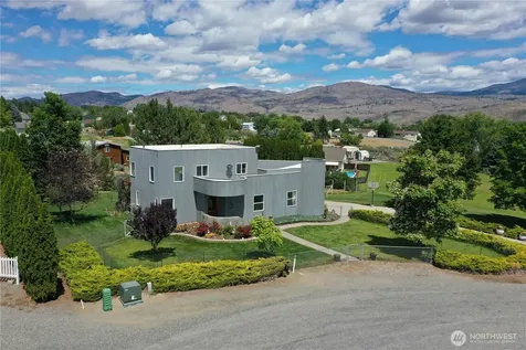 36 River Overlook Street Omak WA 98841