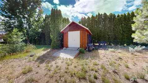 36 River Overlook Street Omak WA 98841