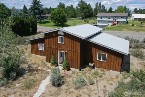 36 River Overlook Street Omak WA 98841