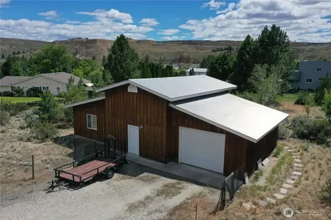36 River Overlook Street Omak WA 98841