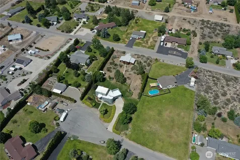 36 River Overlook Street Omak WA 98841
