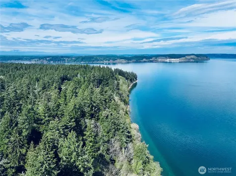10111 Totem Way Anderson Island WA 98303