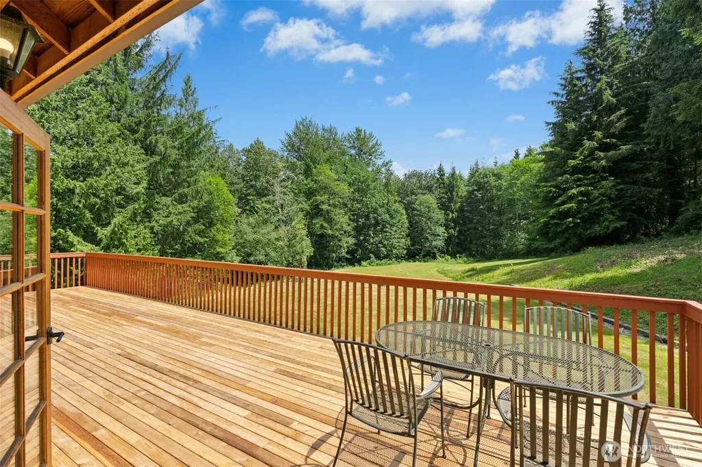 10025 333rd Avenue SE Sultan WA 98294