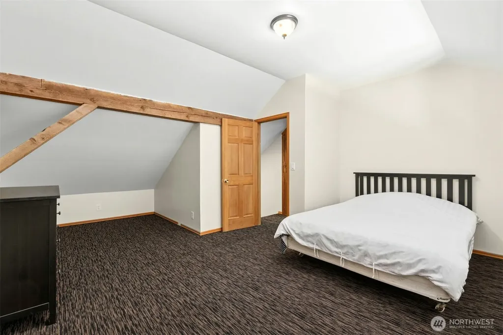 10025 333rd Avenue SE Sultan WA 98294