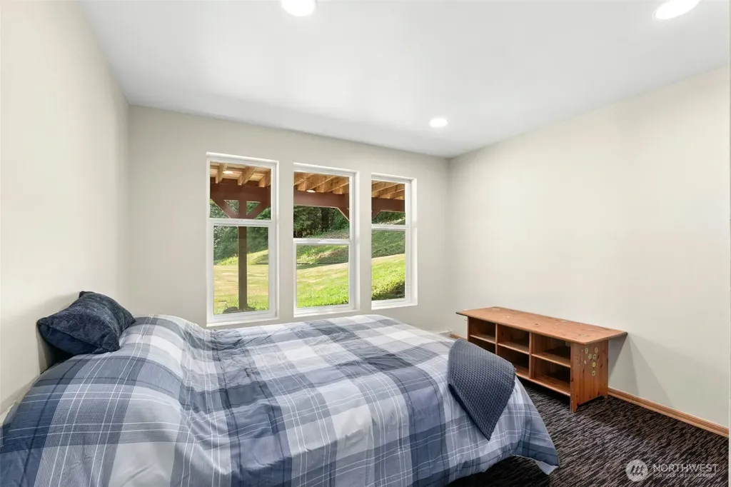 10025 333rd Avenue SE Sultan WA 98294