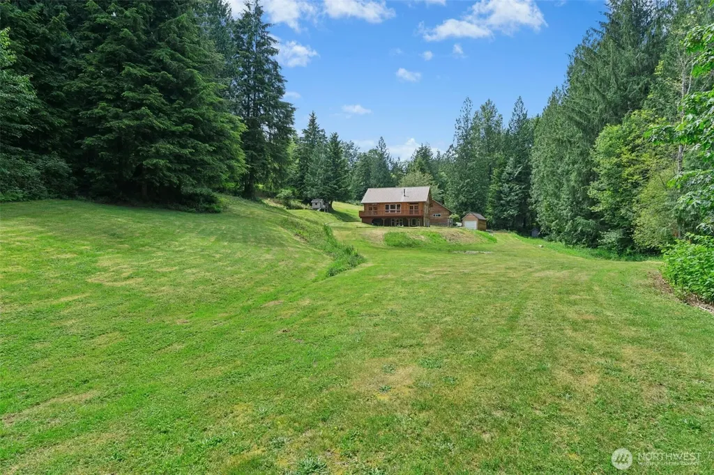 10025 333rd Avenue SE Sultan WA 98294