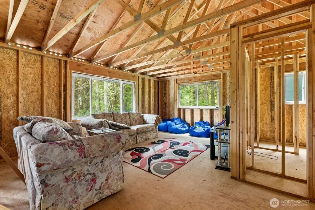 10025 333rd Avenue SE Sultan WA 98294