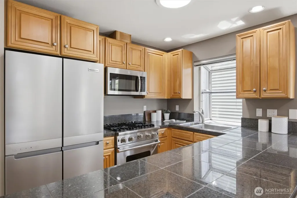 2511 Minor Avenue E Seattle WA 98102