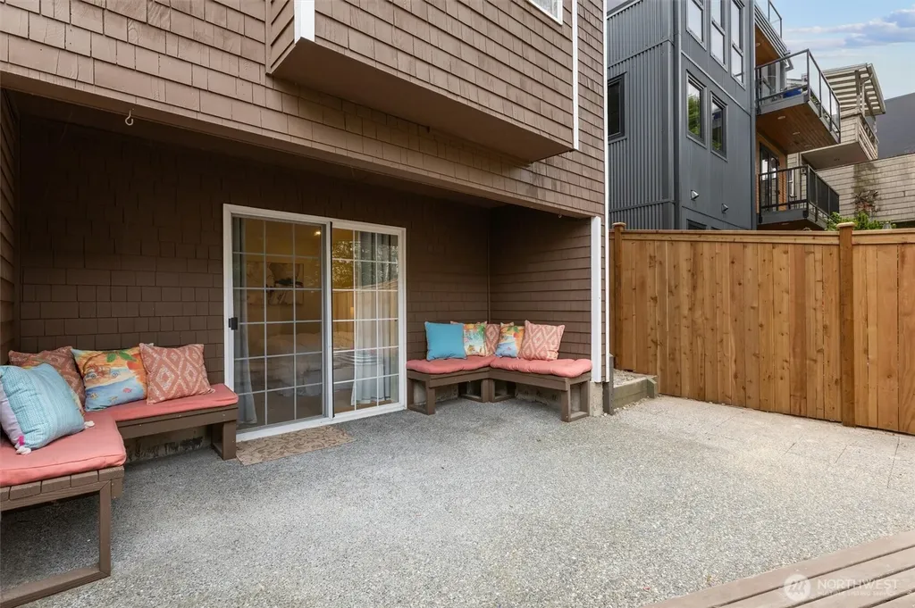 2511 Minor Avenue E Seattle WA 98102
