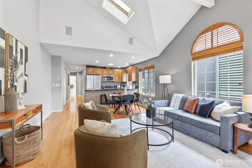 2511 Minor Avenue E Seattle WA 98102