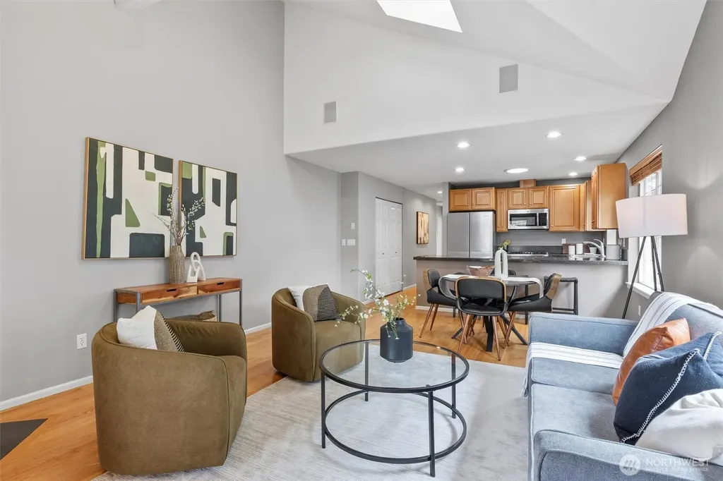 2511 Minor Avenue E Seattle WA 98102