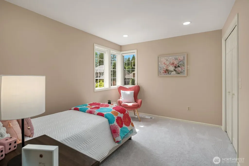 4020 262nd Place SE Sammamish WA 98029