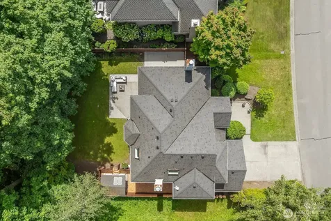 4020 262nd Place SE Sammamish WA 98029