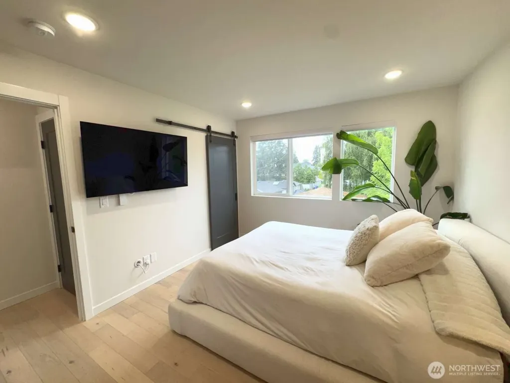 8449 18th Avenue SW Seattle WA 98106