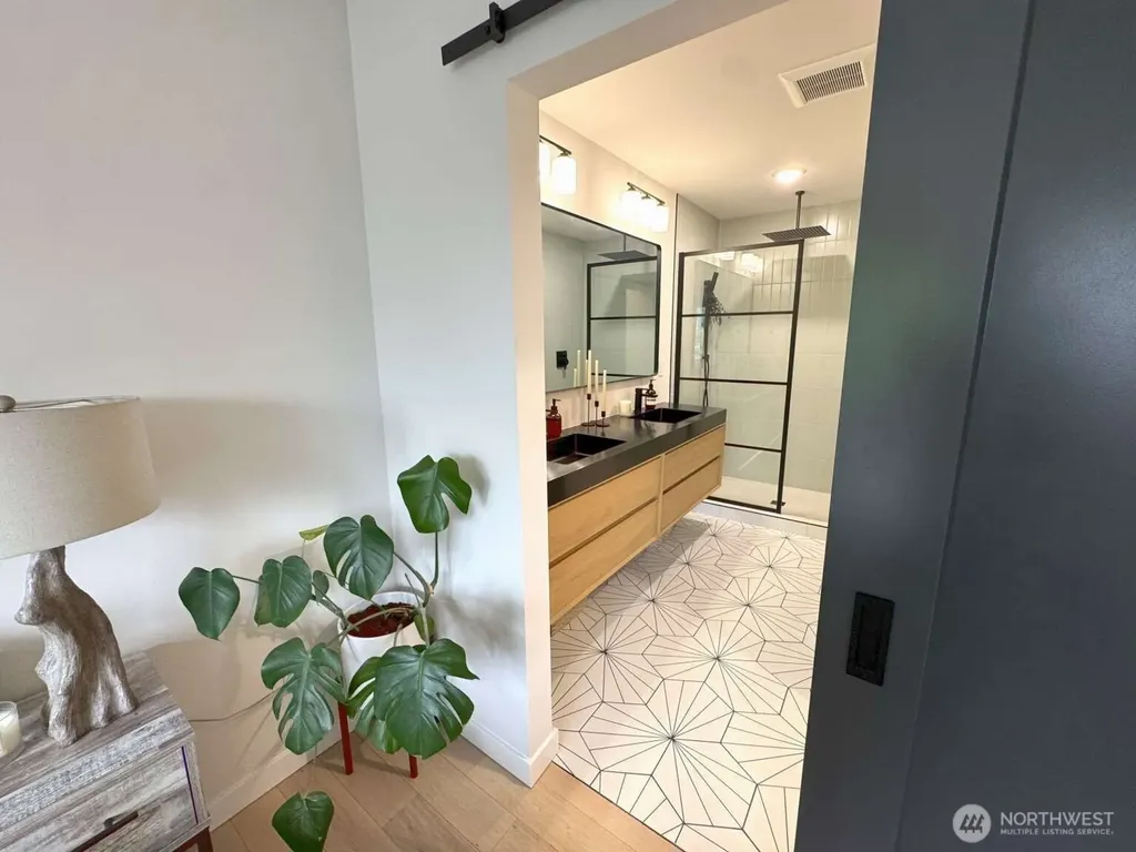 8449 18th Avenue SW Seattle WA 98106