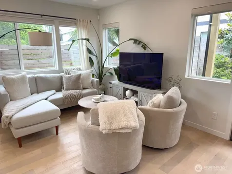 8449 18th Avenue SW Seattle WA 98106