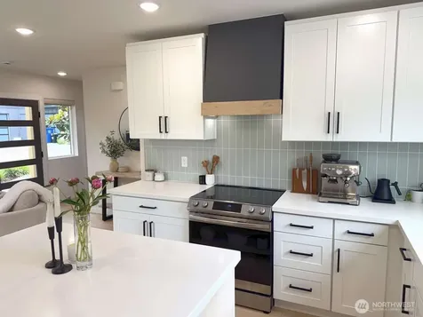 8449 18th Avenue SW Seattle WA 98106