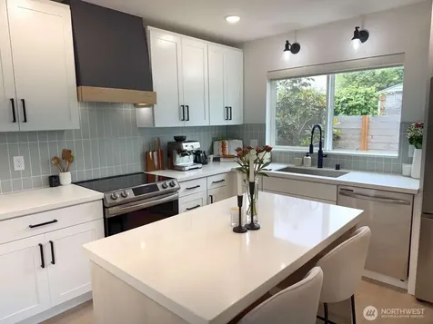 8449 18th Avenue SW Seattle WA 98106