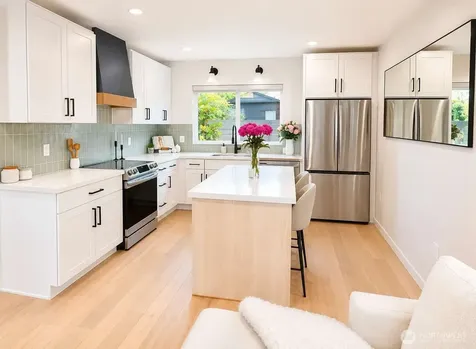 8449 18th Avenue SW Seattle WA 98106