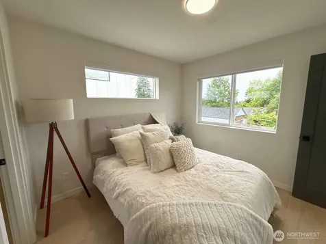 8449 18th Avenue SW Seattle WA 98106