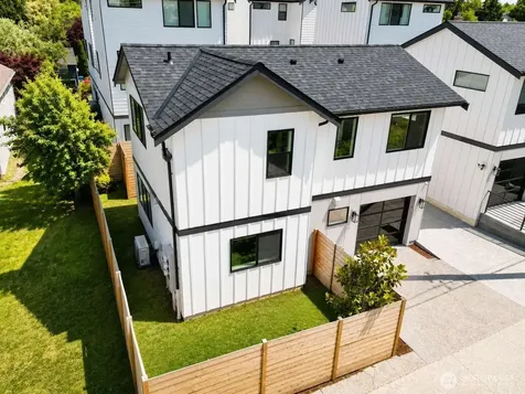 8449 18th Avenue SW Seattle WA 98106