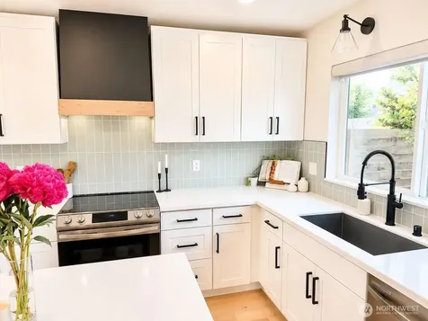8449 18th Avenue SW Seattle WA 98106