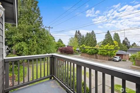 8803 15th Avenue NE Seattle WA 98115