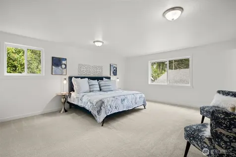 8803 15th Avenue NE Seattle WA 98115
