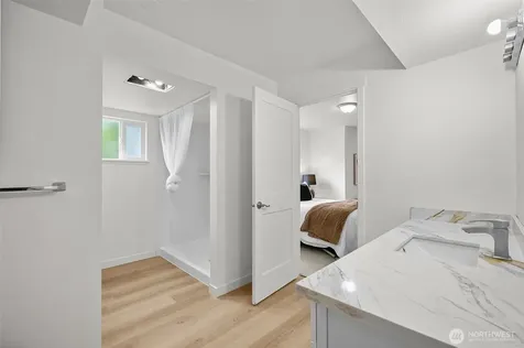 8803 15th Avenue NE Seattle WA 98115