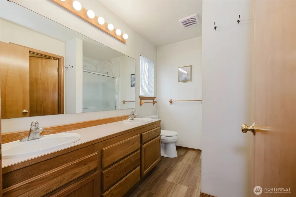 6003 60th Loop SE Lacey WA 98513