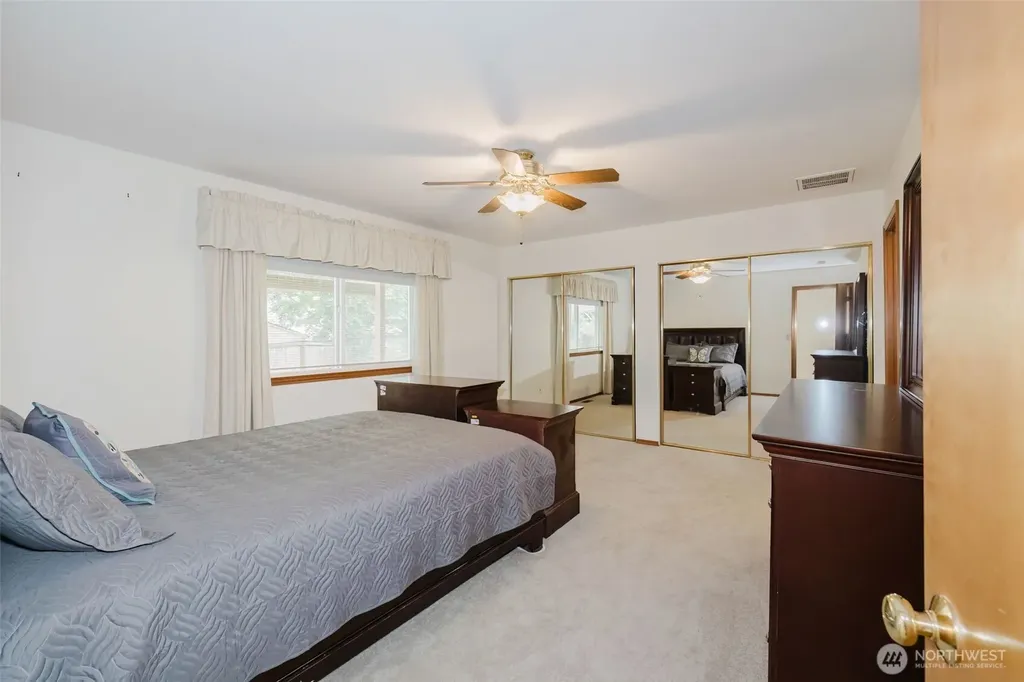 6003 60th Loop SE Lacey WA 98513