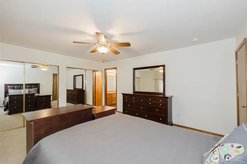 6003 60th Loop SE Lacey WA 98513