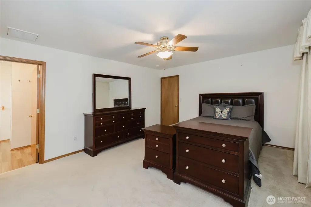 6003 60th Loop SE Lacey WA 98513