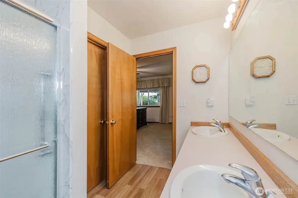 6003 60th Loop SE Lacey WA 98513