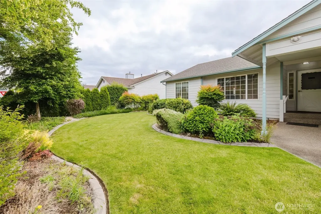 6003 60th Loop SE Lacey WA 98513