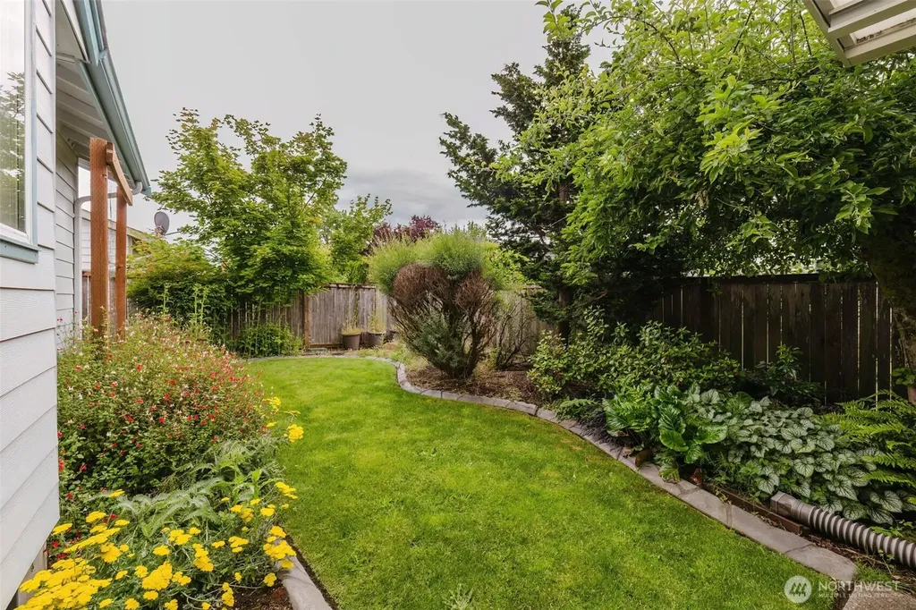 6003 60th Loop SE Lacey WA 98513