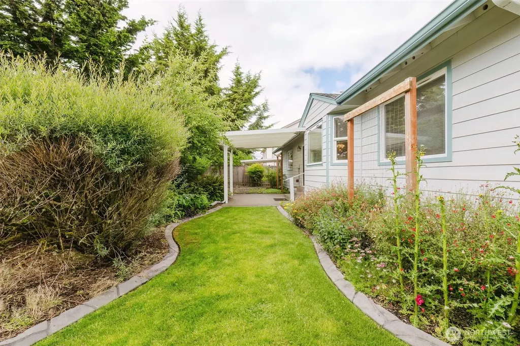 6003 60th Loop SE Lacey WA 98513